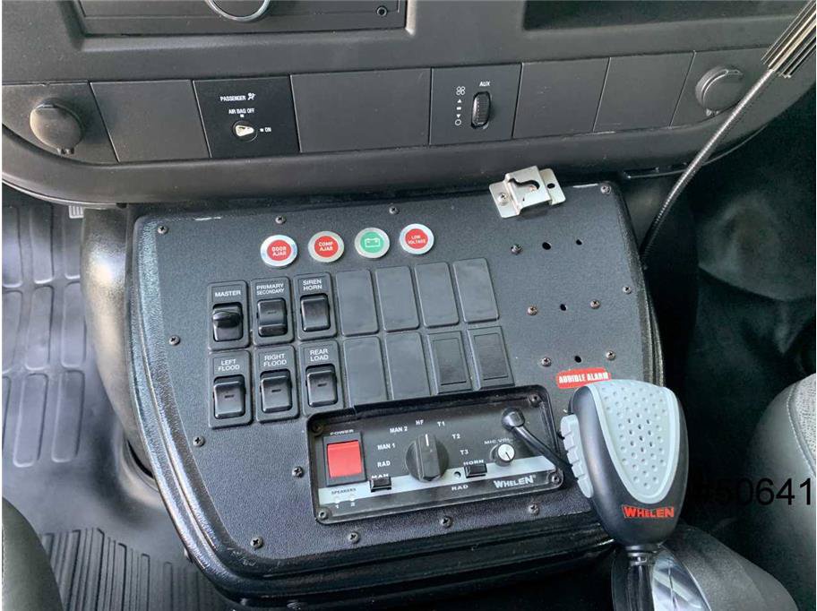 Used 2014 Chevrolet Express 4500 w/ Ambulance Package RWD image 38