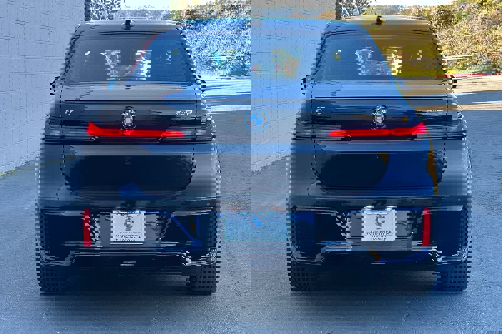 Used 2024 BMW i7 xDrive60 image 7