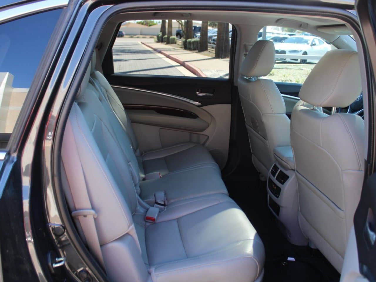 Used 2015 Acura MDX FWD image 15