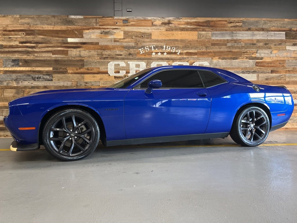 Used 2022 Dodge Challenger R/T w/ Blacktop Package image 18