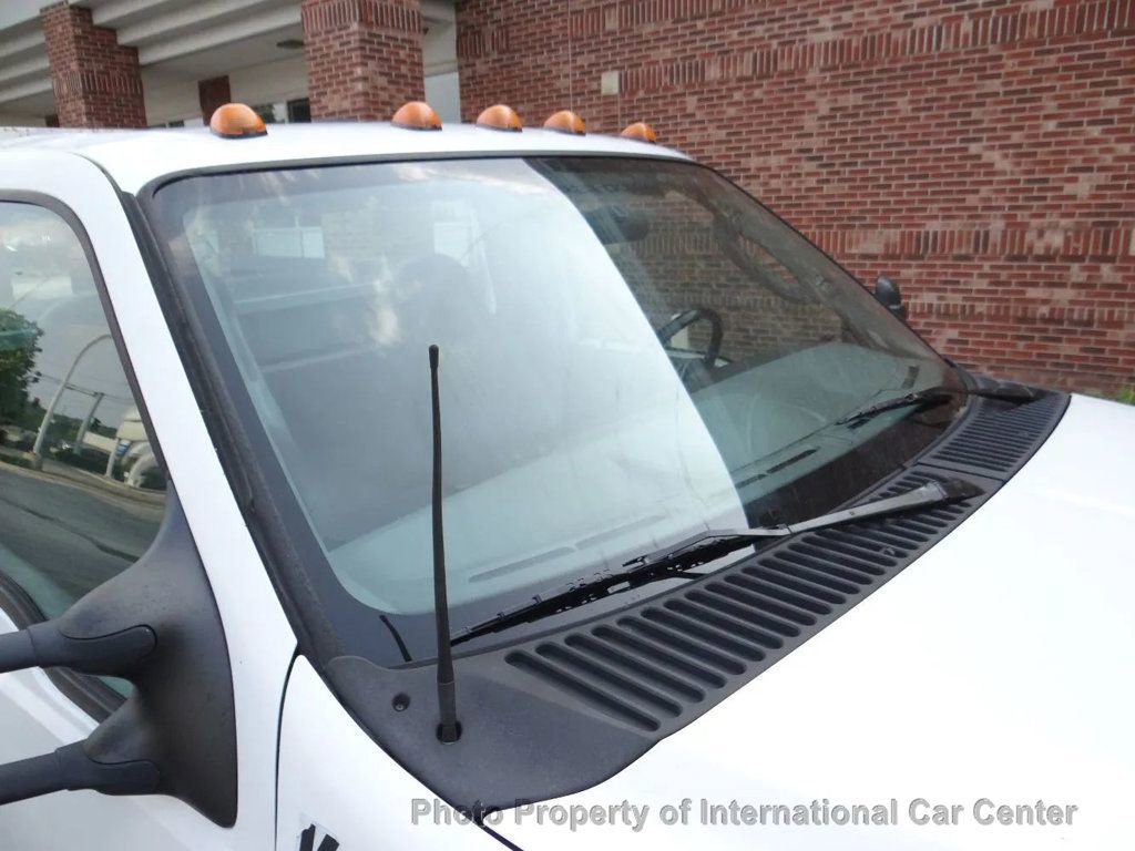 Used 2004 Ford F350 2WD Regular Cab Super Duty image 17