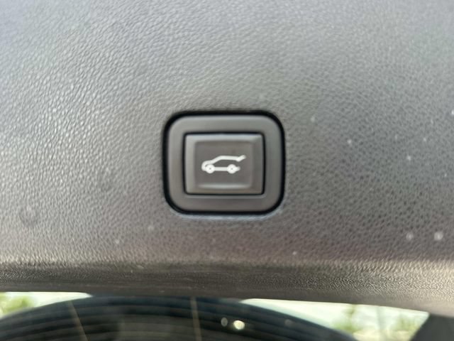 Certified 2023 Cadillac XT6 Luxury FWD image 11