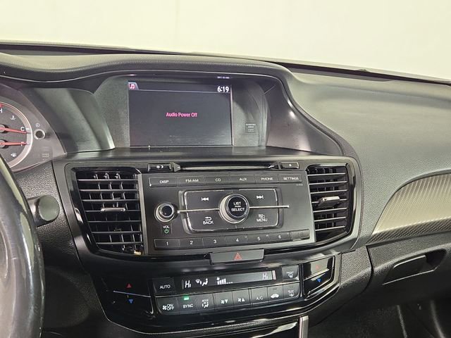 Used 2017 Honda Accord Sport image 16