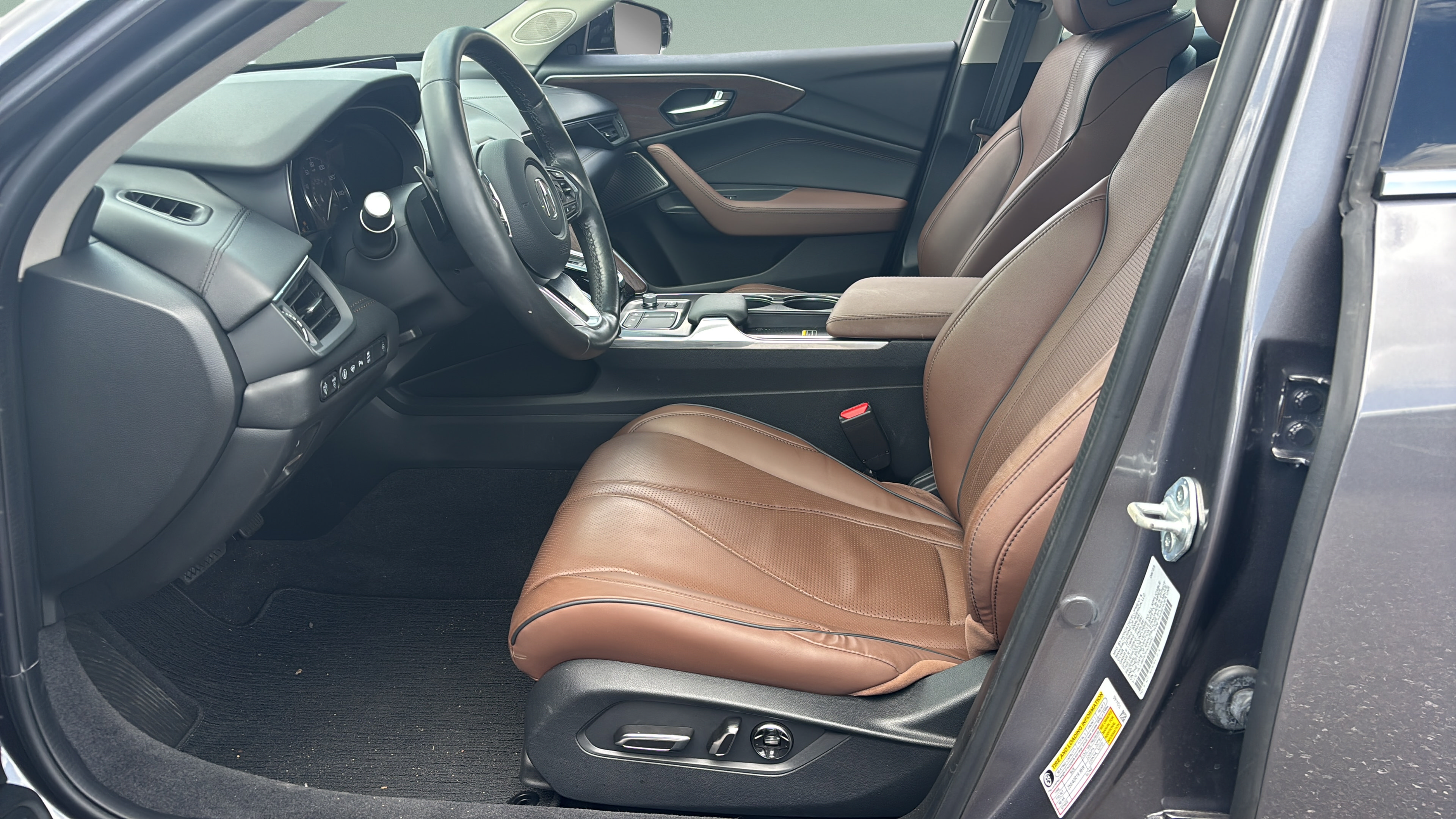 Used 2023 Acura TLX w/ Advance Package AWD/4WD image 9