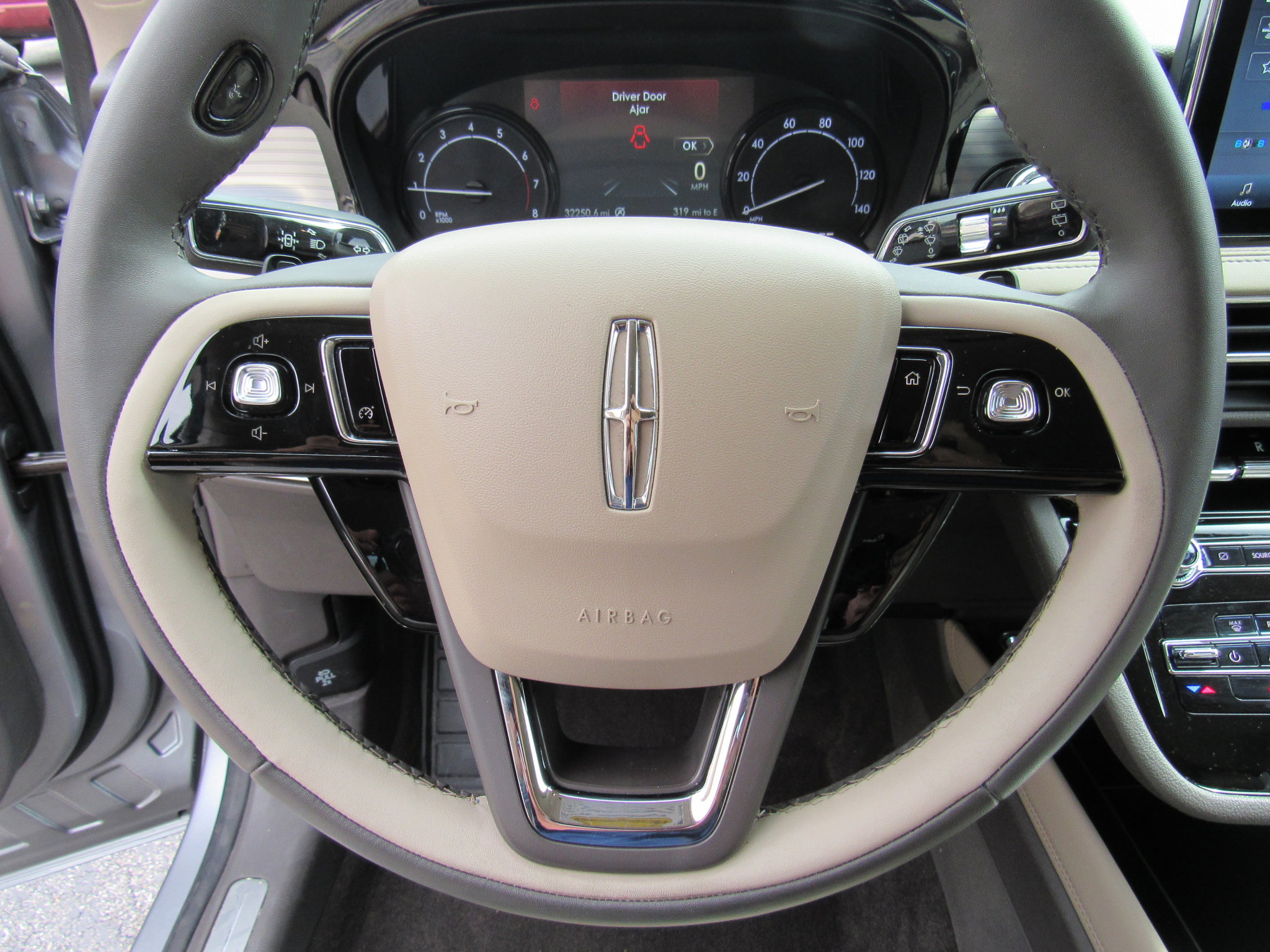 Certified 2022 Lincoln Corsair FWD image 19