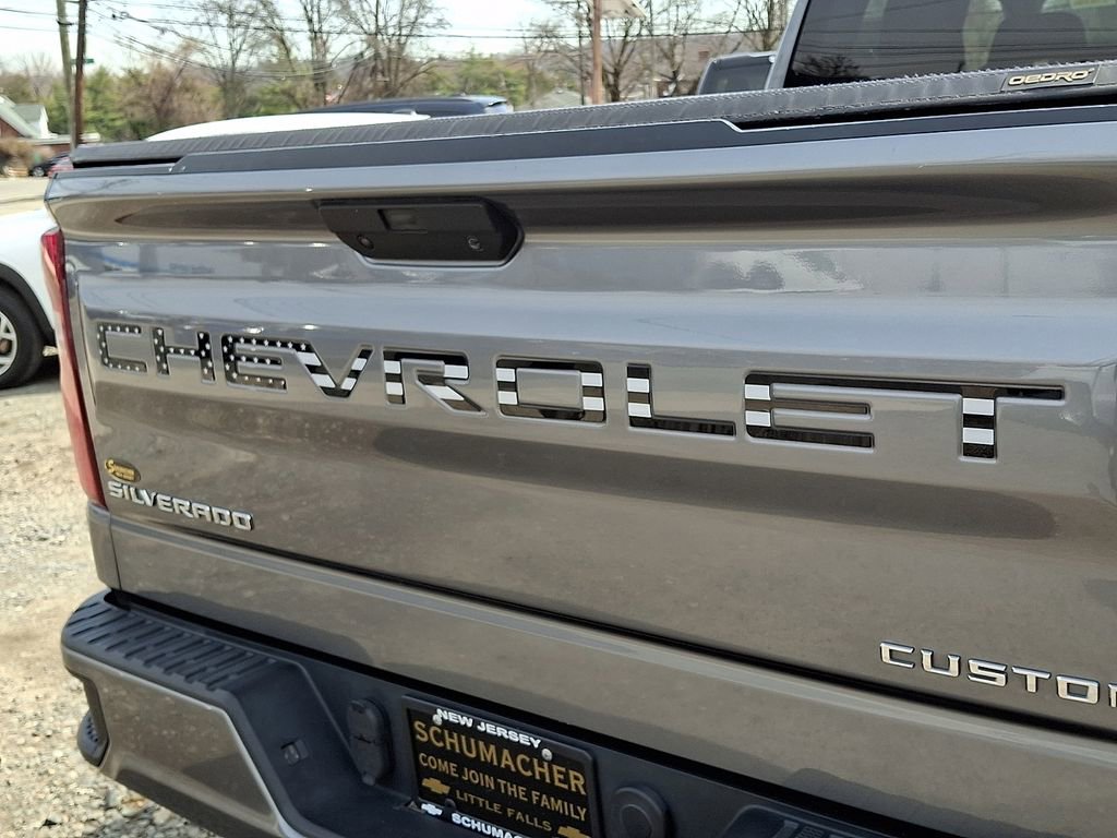 Used 2020 Chevrolet Silverado 1500 Custom w/ Custom Value Package image 28