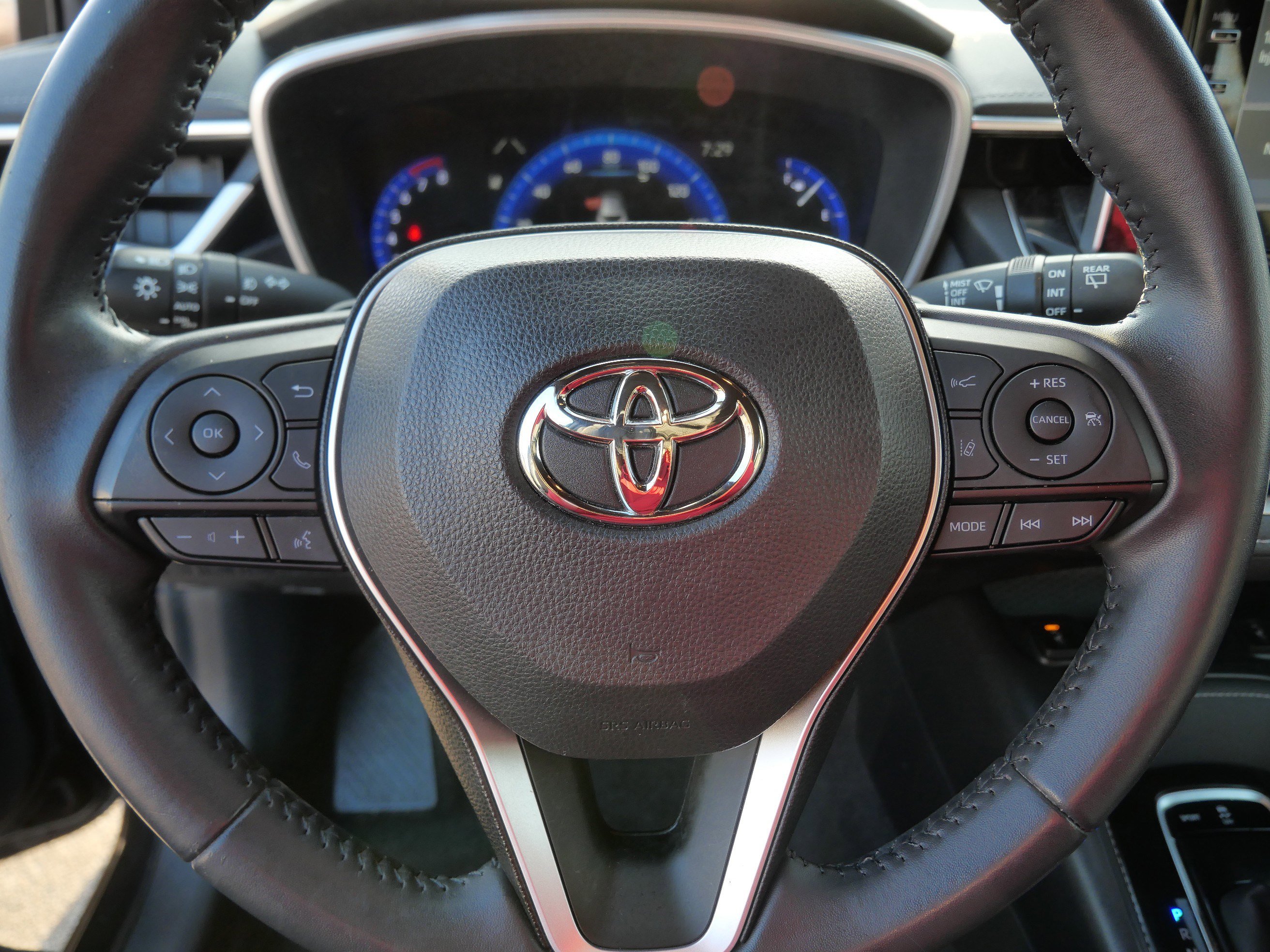 Used 2019 Toyota Corolla XSE image 26