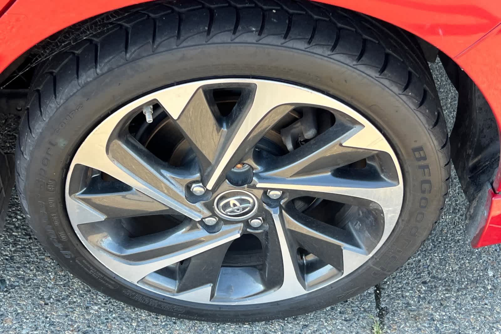 Used 2018 Toyota Corolla iM w/ Carpet Mat Package (TMS) FWD image 22