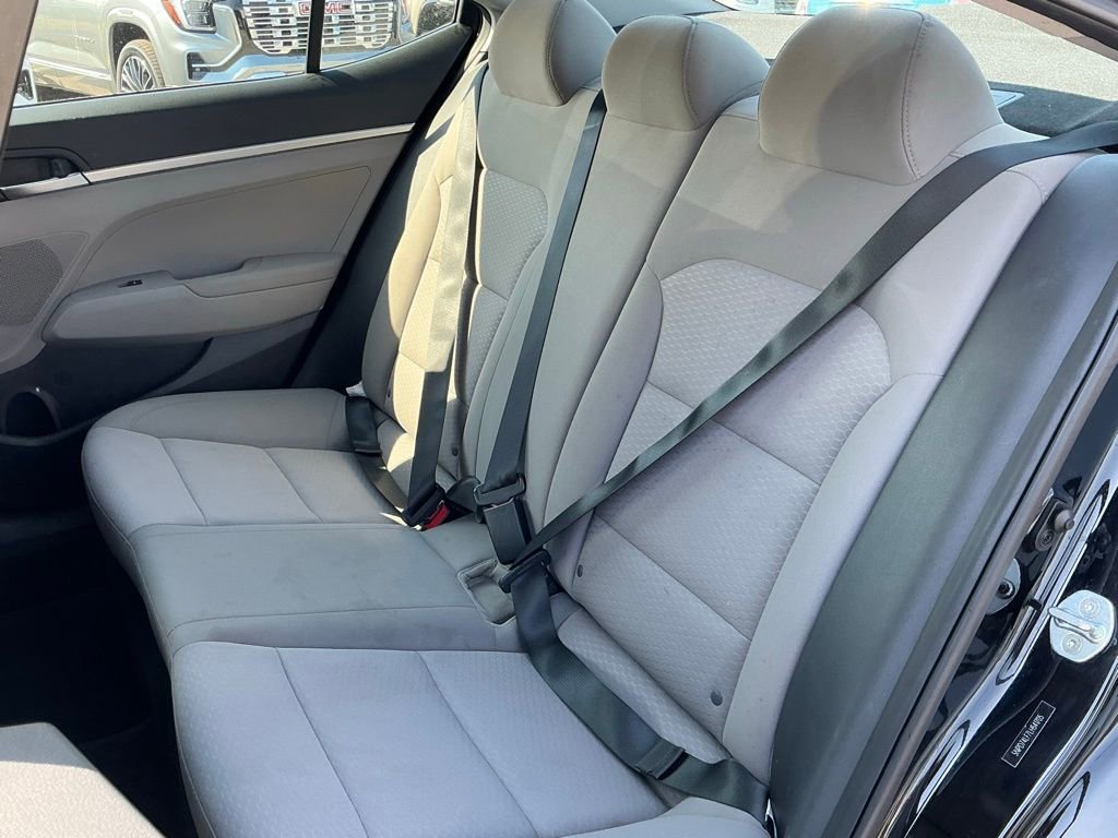 Used 2020 Hyundai Elantra SE image 23