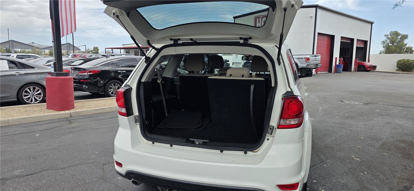 Used 2016 Dodge Journey SXT w/ Premium Group FWD image 10