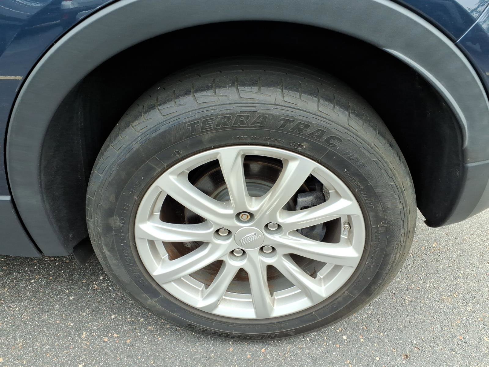 Used 2019 Cadillac XT4 Luxury FWD image 12