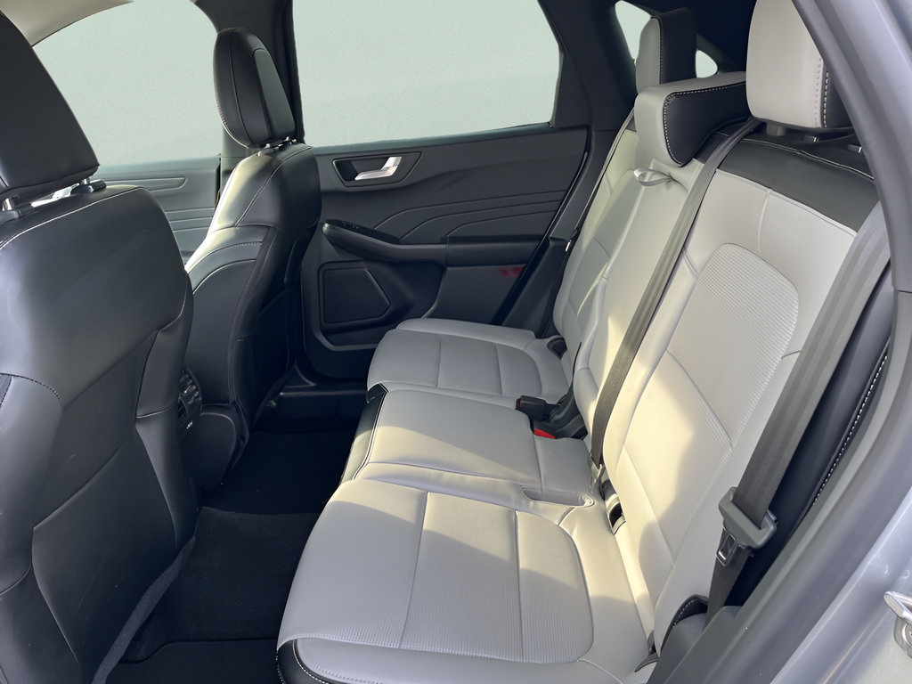 Used 2024 Ford Escape Platinum AWD/4WD image 14