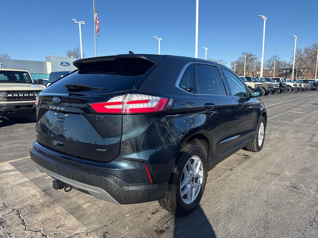 Used 2024 Ford Edge SEL w/ Convenience Package image 7