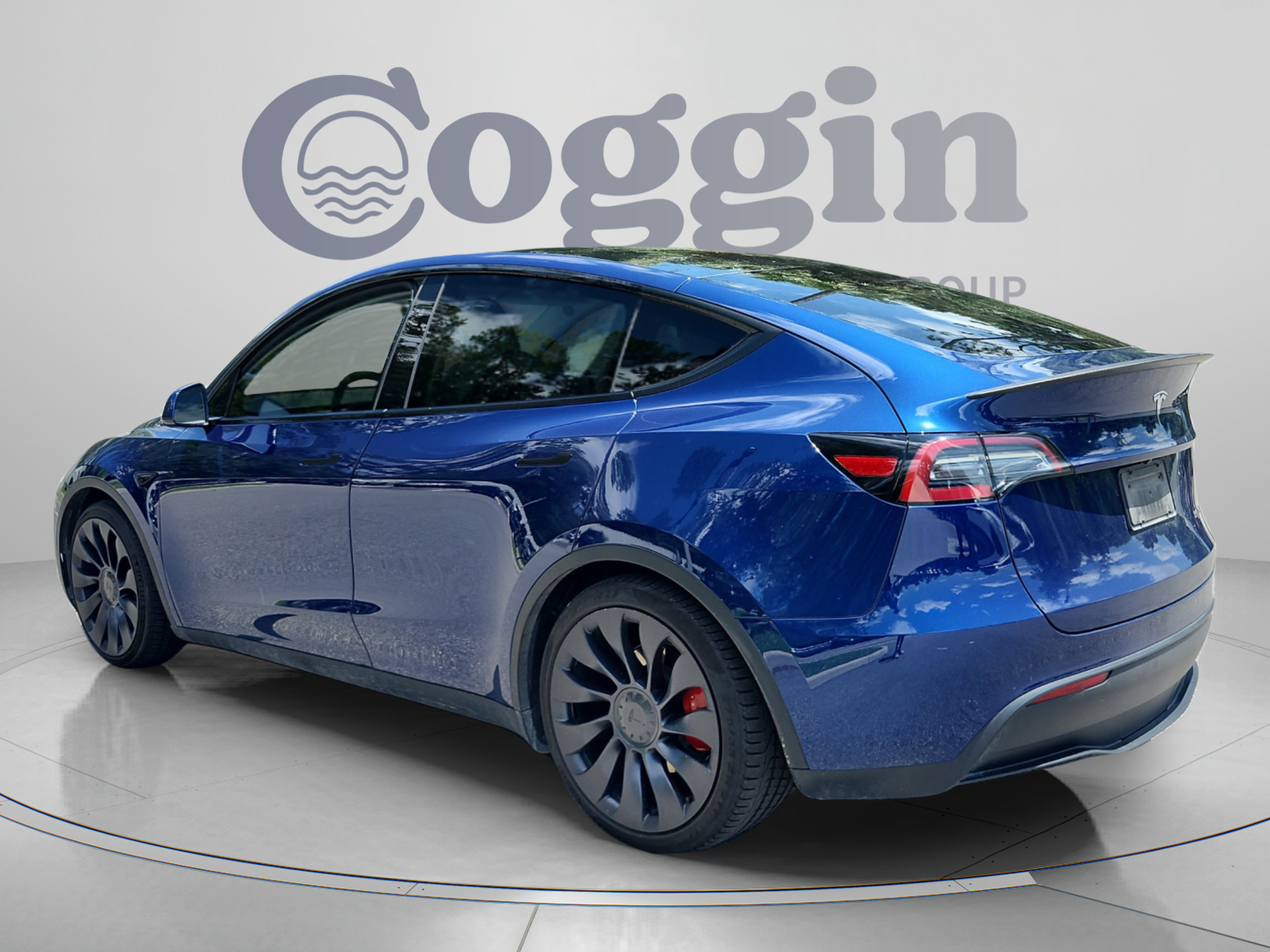 Used 2024 Tesla Model Y Performance AWD/4WD image 3