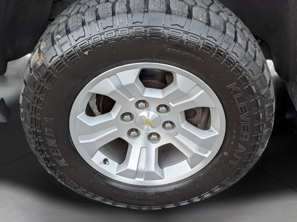 Used 2018 Chevrolet Silverado 1500 LT w/ All Star Edition AWD/4WD image 41
