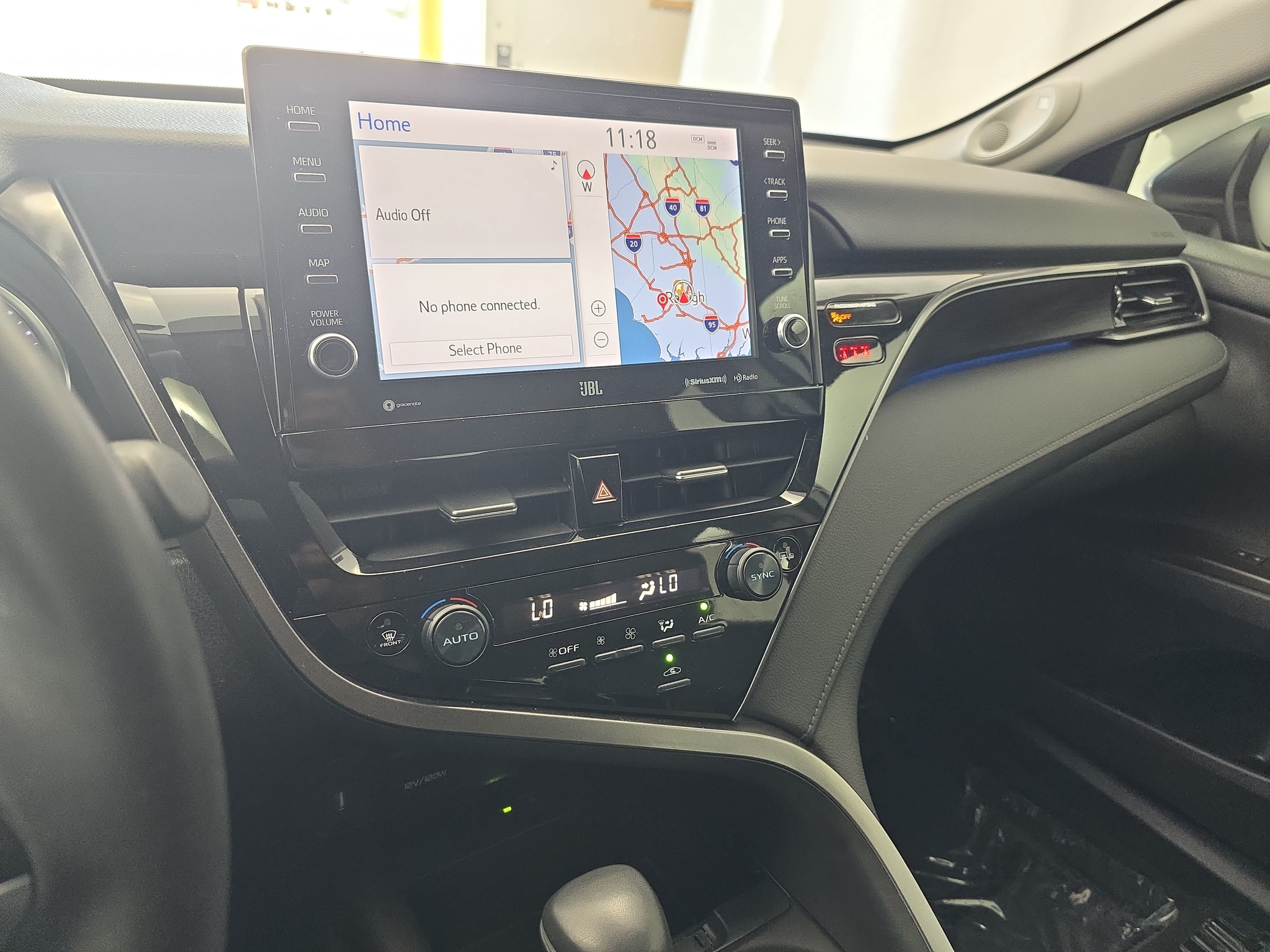 Used 2023 Toyota Camry XLE w/ Navigation Package FWD image 19
