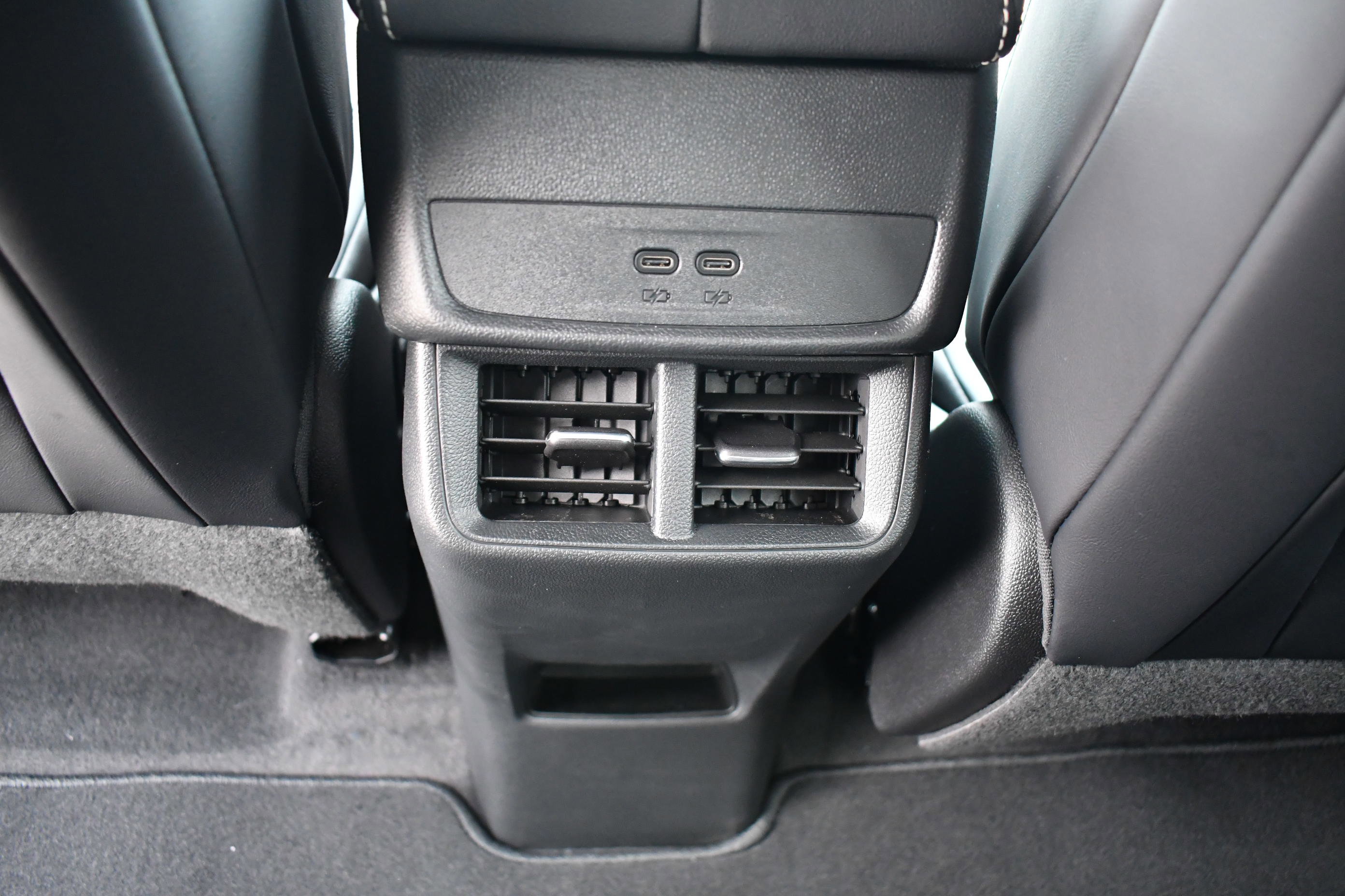 New 2026 GMC Terrain Elevation w/ Elevation Premium Package image 24