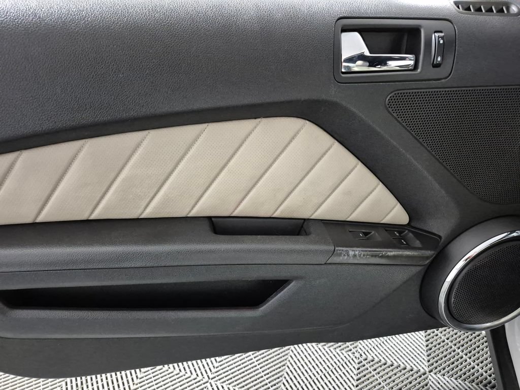 Used 2012 Ford Mustang Premium RWD image 15