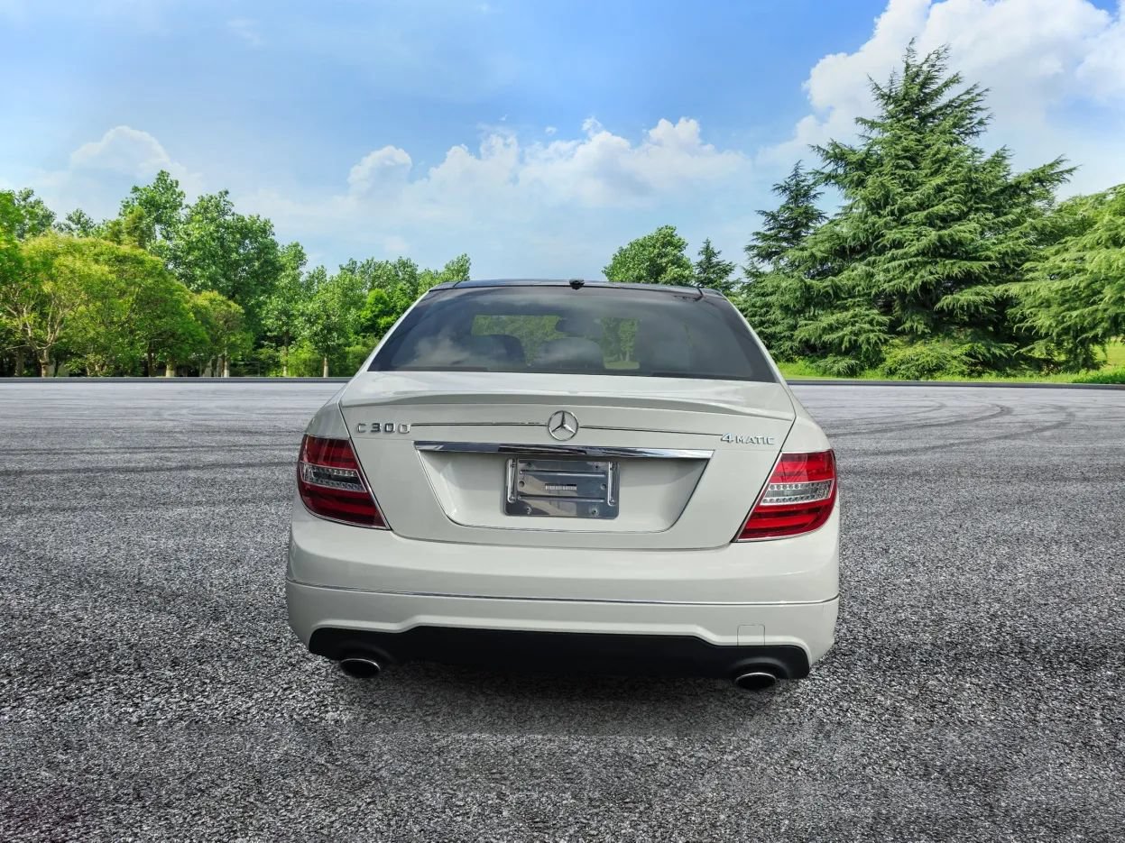 Used 2012 Mercedes-Benz C 300 4MATIC Sedan image 8