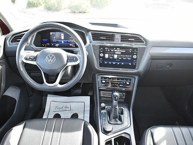 Used 2022 Volkswagen Tiguan SE image 16