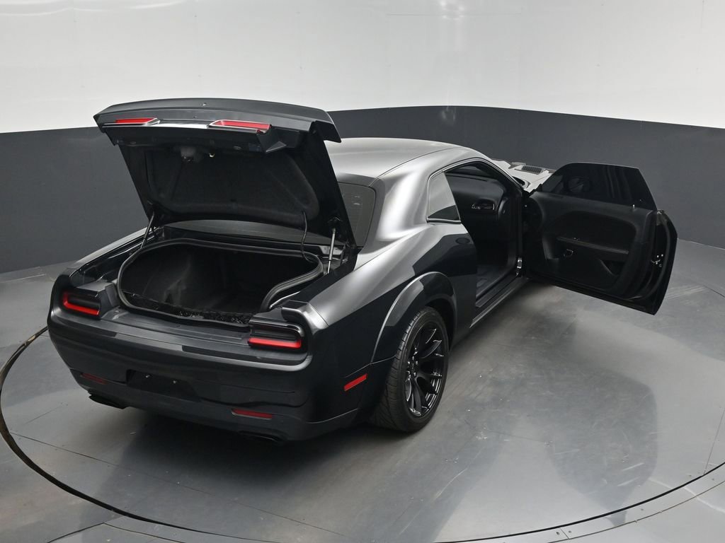 Used 2015 Dodge Challenger SRT Hellcat RWD image 29