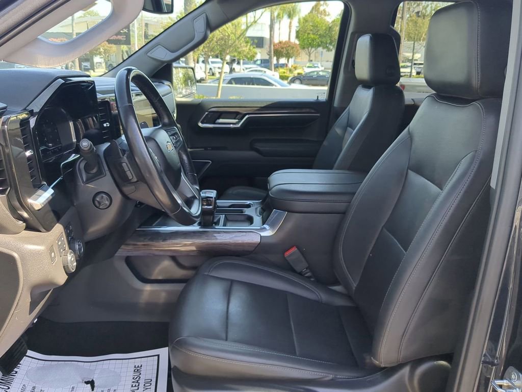 Used 2023 Chevrolet Silverado 1500 LTZ w/ LTZ Convenience Package II AWD/4WD image 22