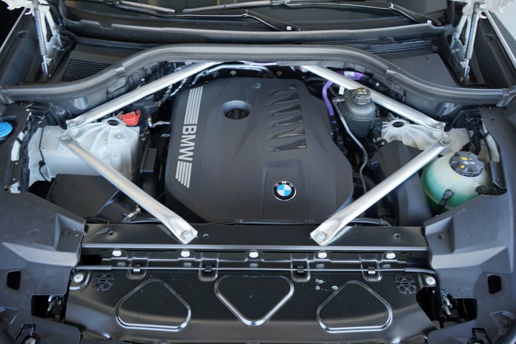 New 2026 BMW X5 xDrive40i w/ M Sport Package image 21