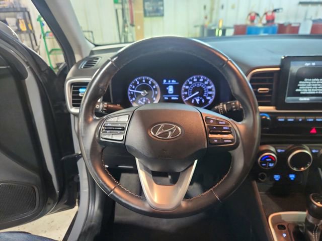 Used 2020 Hyundai Venue SEL w/ Convenience + Premium Package image 36
