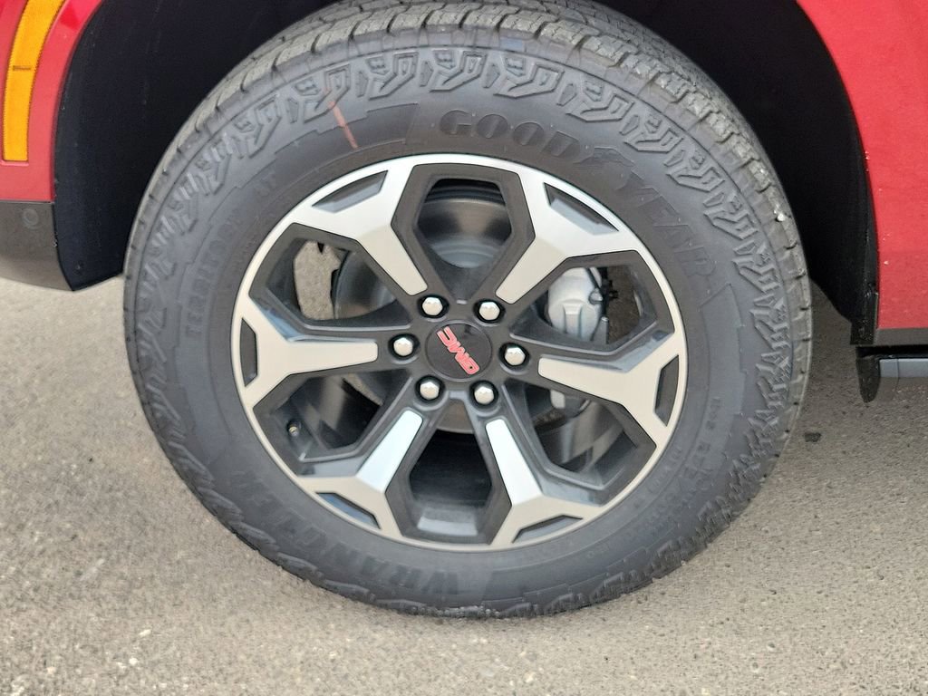 New 2026 GMC Yukon XL AT4 w/ AT4 Premium Plus Package AWD/4WD image 14