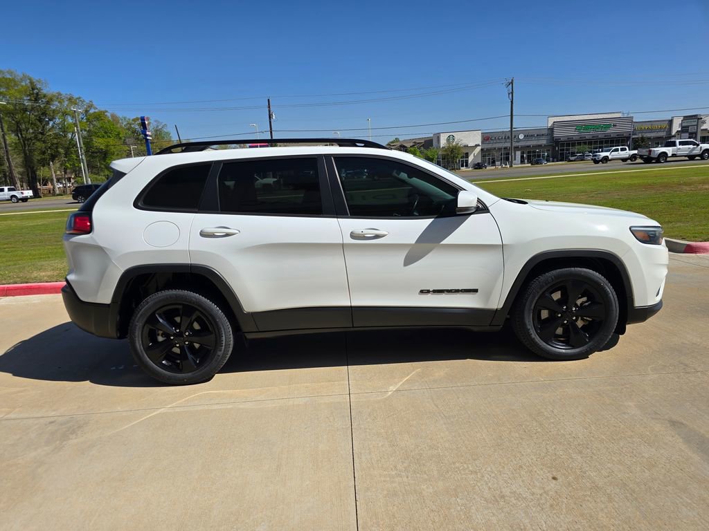 Used 2021 Jeep Cherokee Latitude Plus FWD image 6