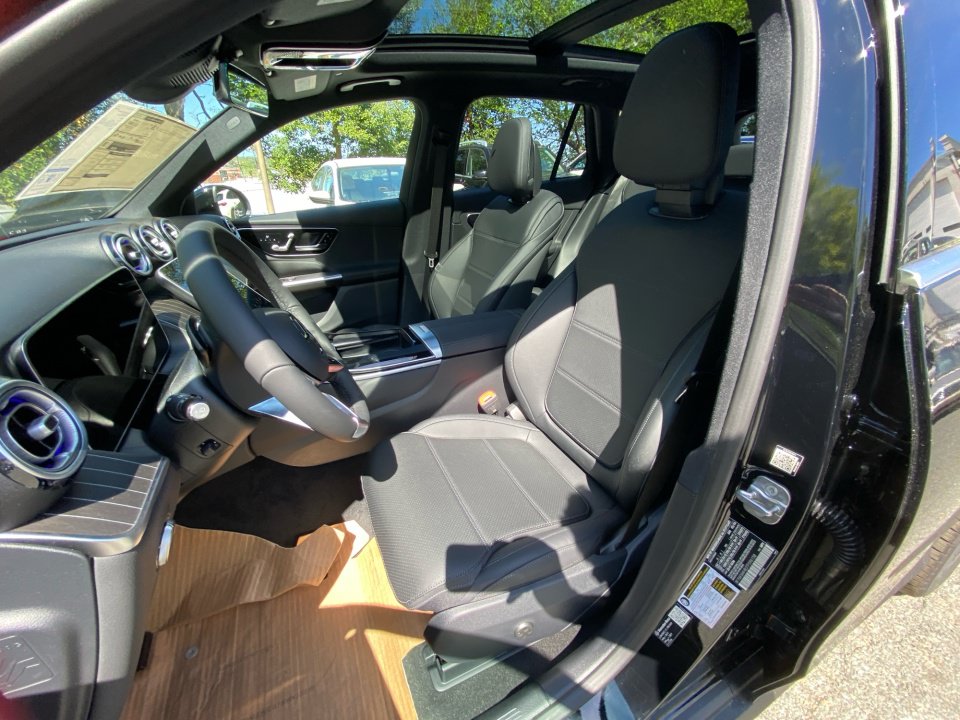 New 2026 Mercedes-Benz GLC 300 4MATIC image 30