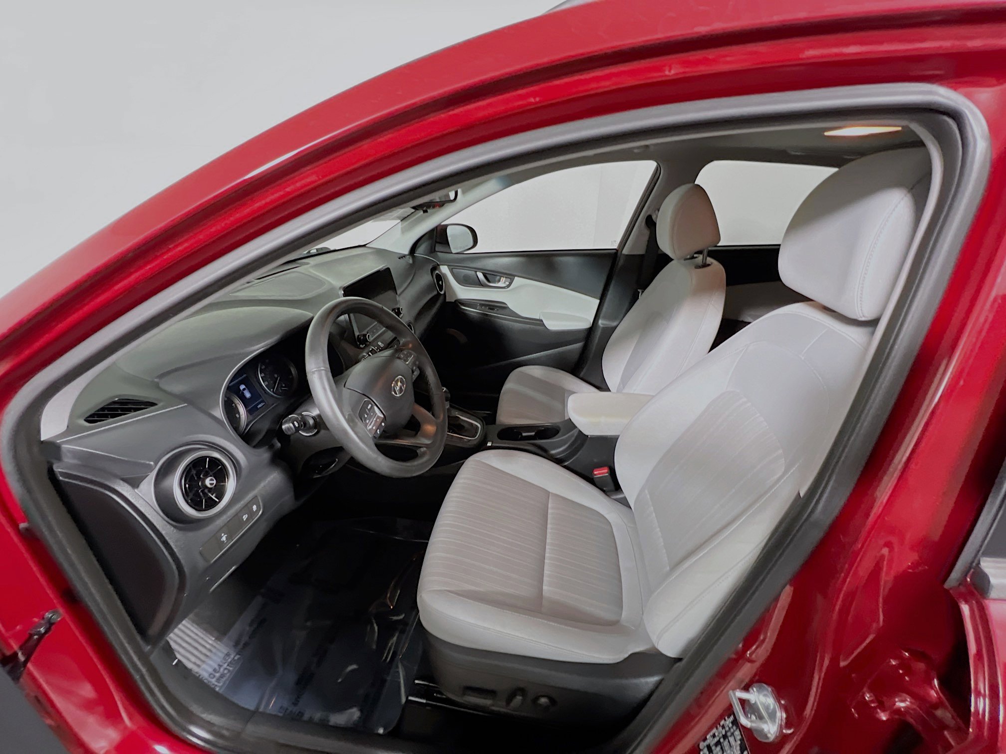 Used 2023 Hyundai Kona SEL w/ Convenience Package image 15