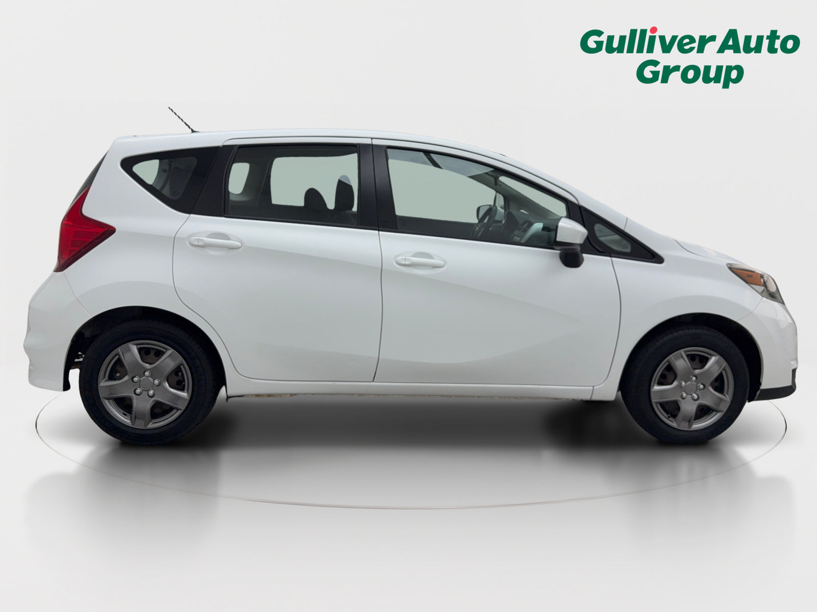 Used 2019 Nissan Versa Note SV FWD image 10