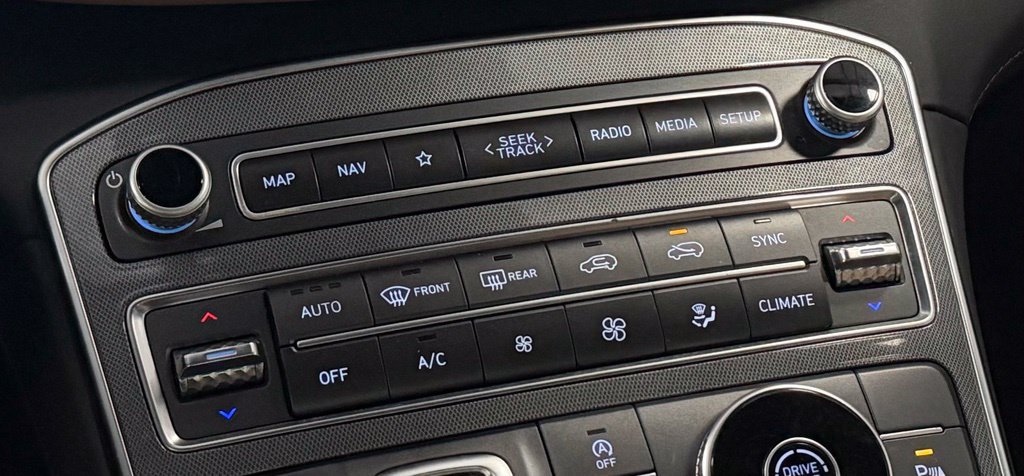 Used 2023 Hyundai Santa Fe Calligraphy FWD image 21