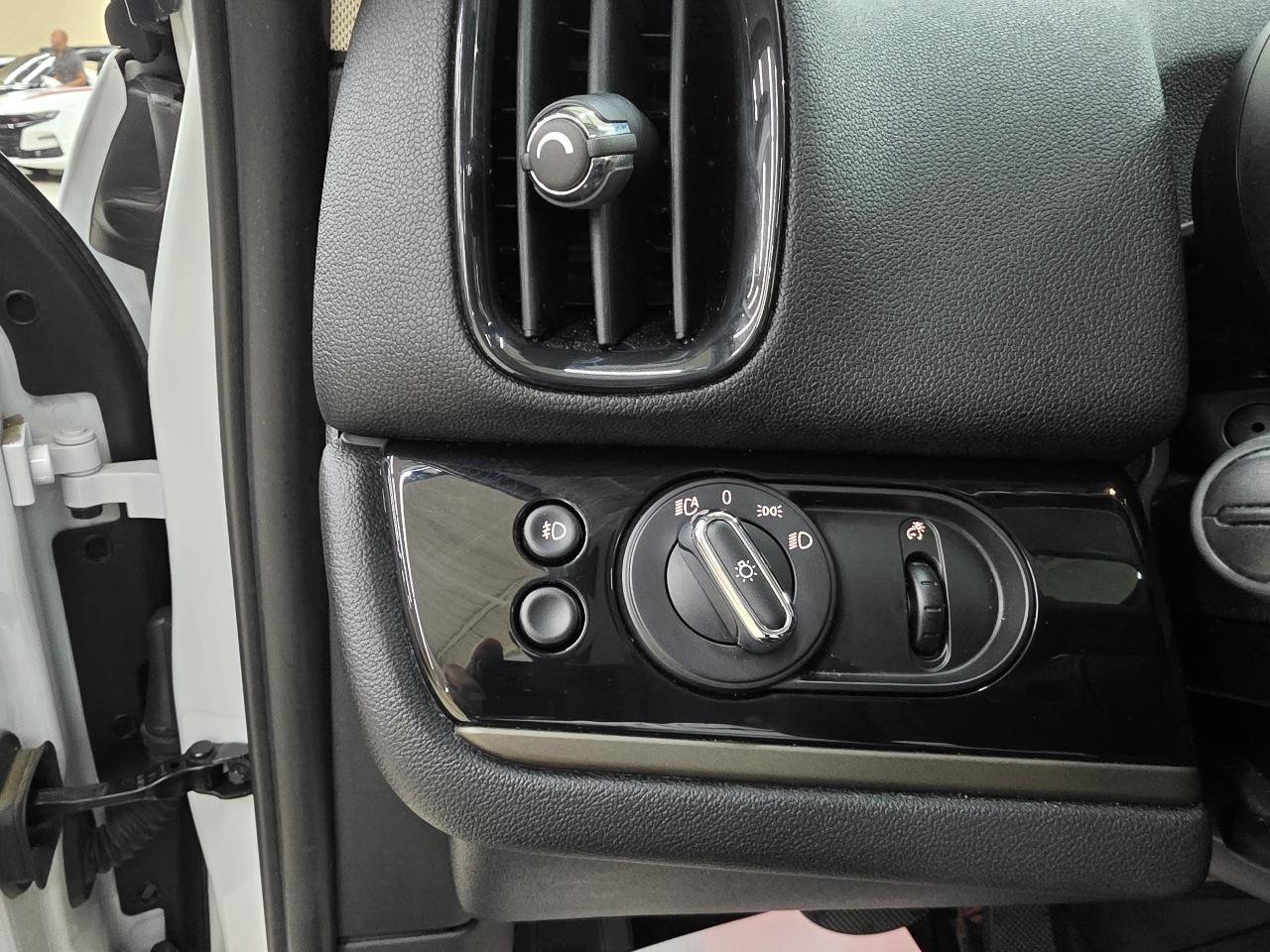 Used 2019 MINI Cooper Countryman S FWD image 38