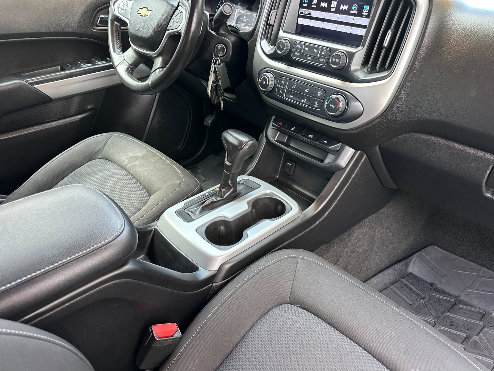Used 2018 Chevrolet Colorado LT w/ LT Convenience Package image 16