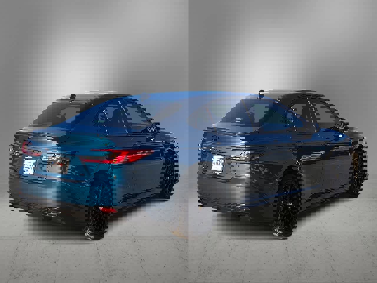 Used 2025 Toyota Camry SE w/ Convenience Package image 8