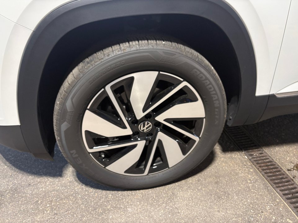 Certified 2026 Volkswagen Atlas SEL AWD/4WD image 27