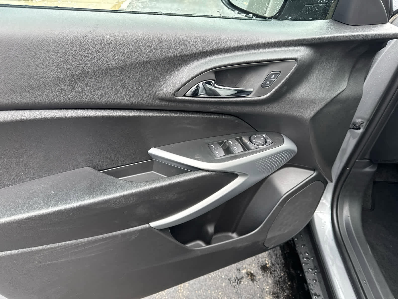 New 2026 Chevrolet Trax LS image 16