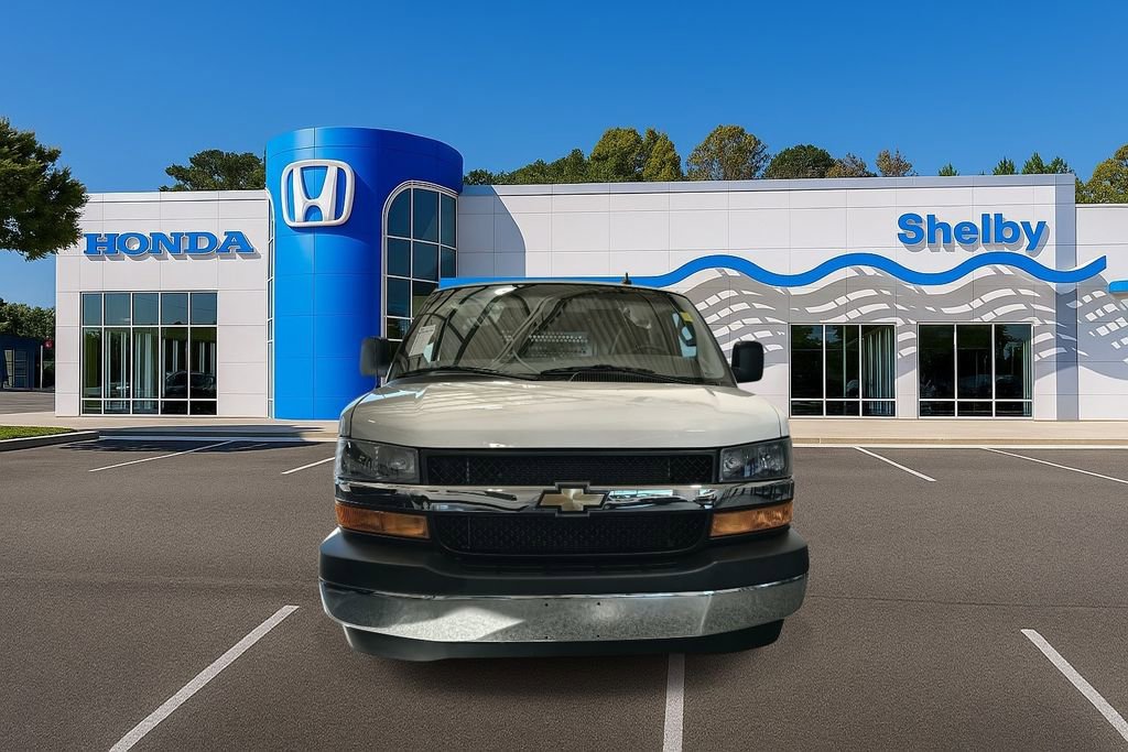 Used 2024 Chevrolet Express 2500 w/ Driver Convenience Package image 3