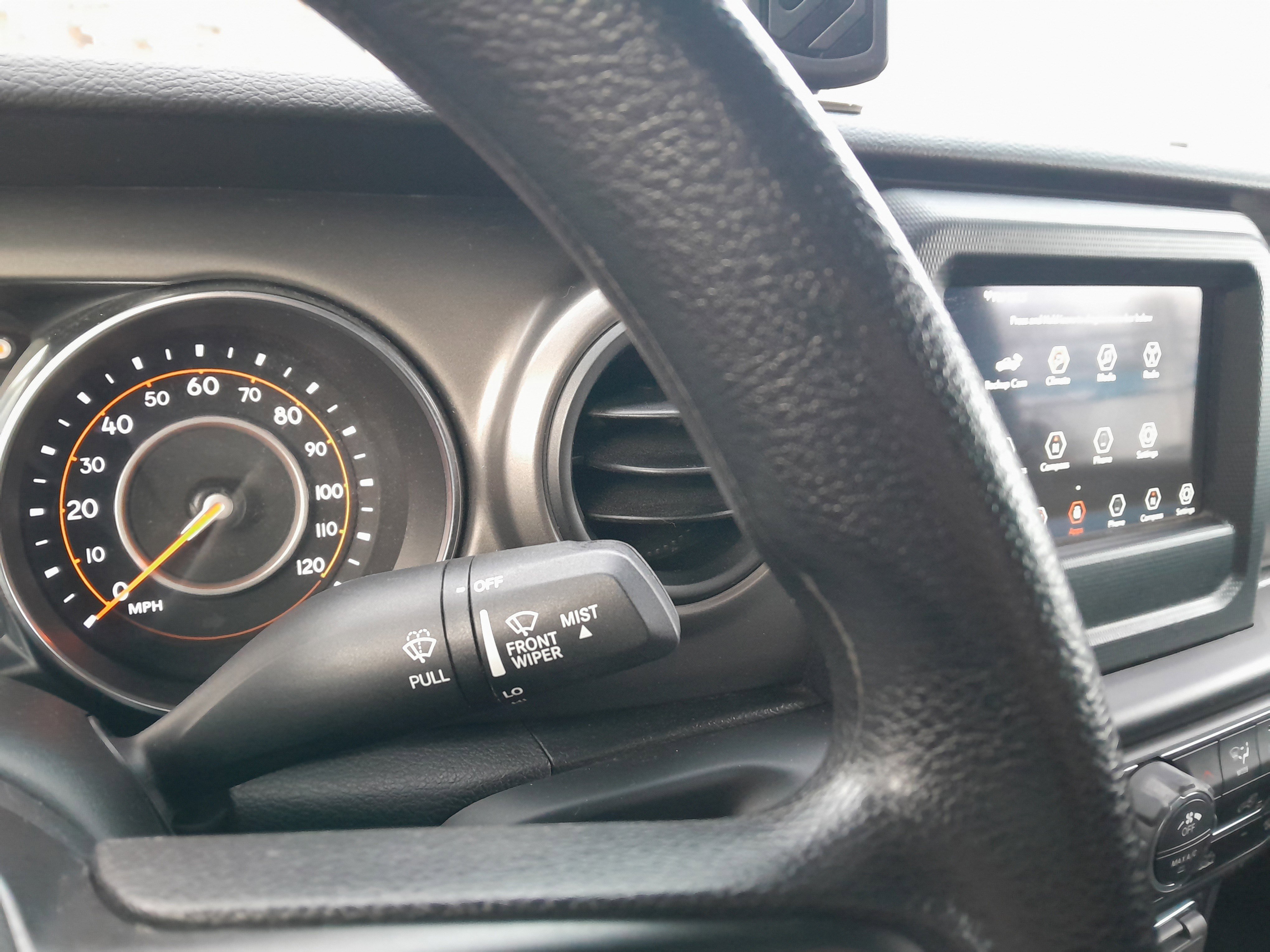 Certified 2022 Jeep Gladiator Sport image 18