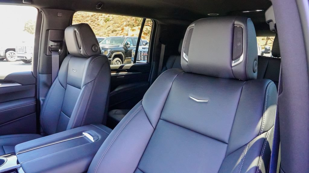 New 2026 Cadillac Escalade ESV 4WD image 11