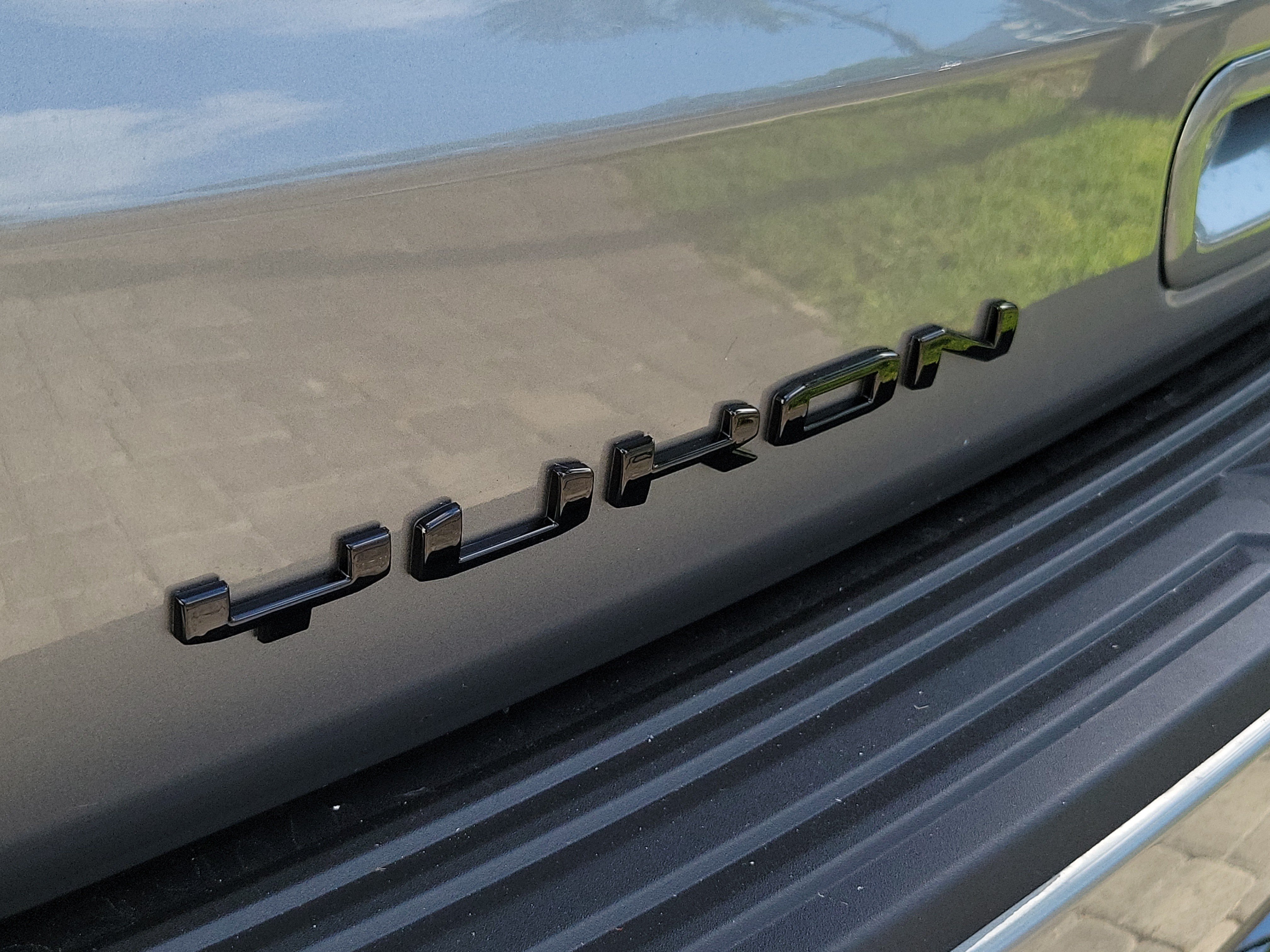 New 2026 GMC Yukon XL Denali Ultimate AWD/4WD image 7