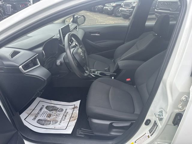 Used 2021 Toyota Corolla LE image 10