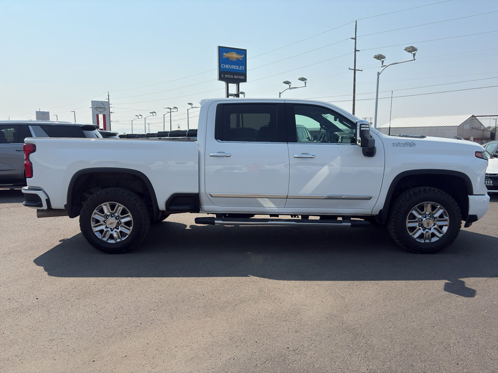 Used 2024 Chevrolet Silverado 3500 High Country w/ High Country Premium Package AWD/4WD image 21