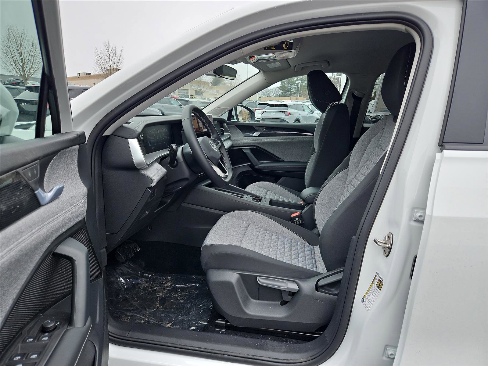 New 2026 Volkswagen Tiguan S image 13