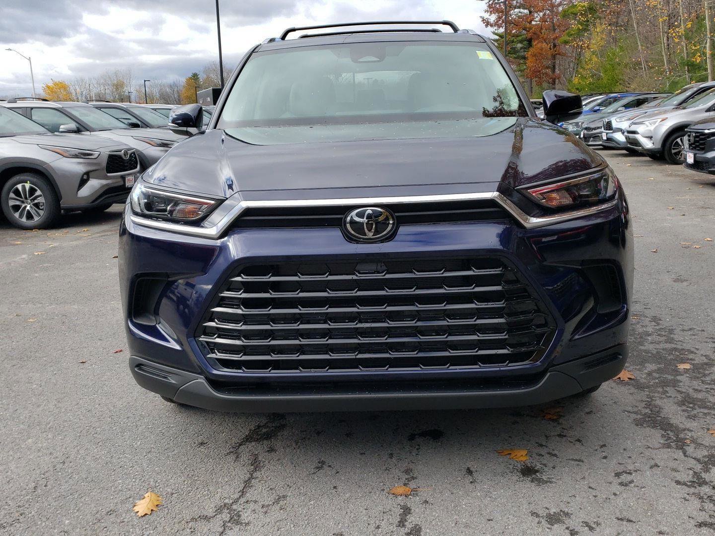 New 2026 Toyota Grand Highlander XLE image 3