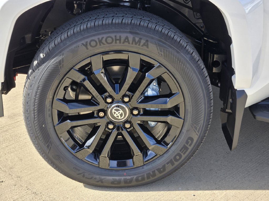 New 2026 Toyota 4Runner Platinum AWD/4WD image 8