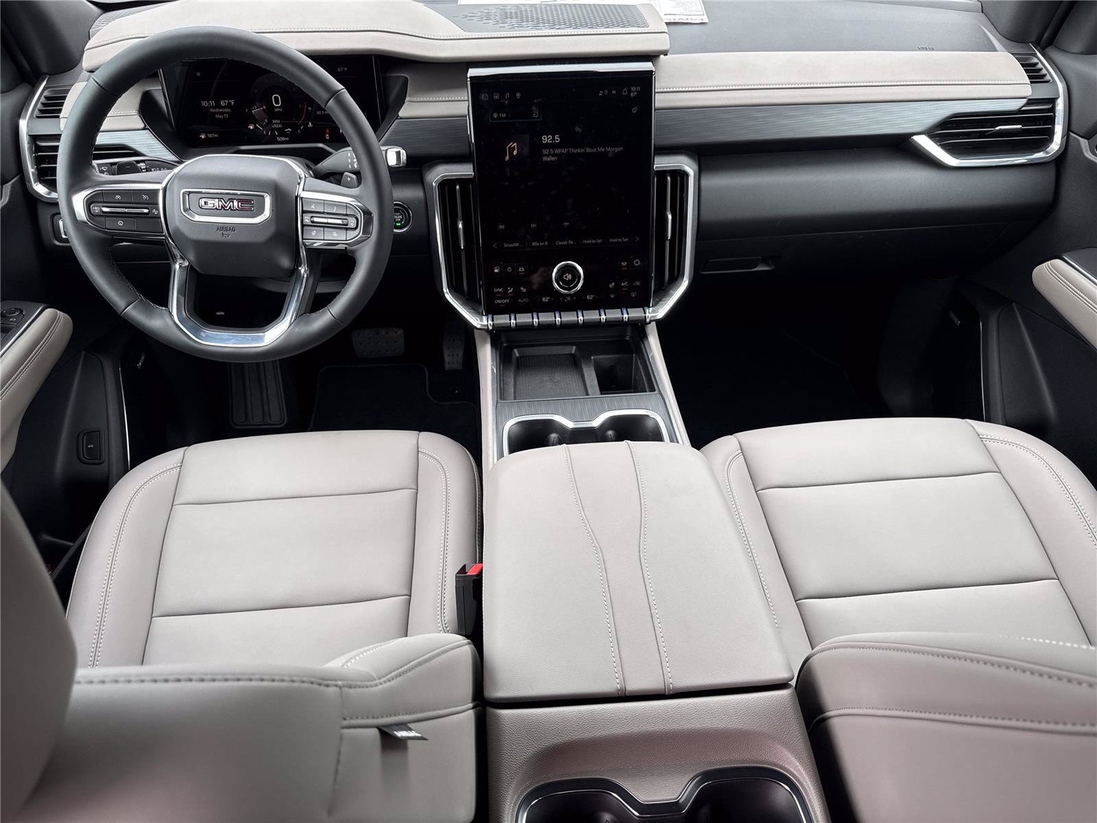 New 2026 GMC Acadia Elevation w/ Elevation Premium Package FWD image 18