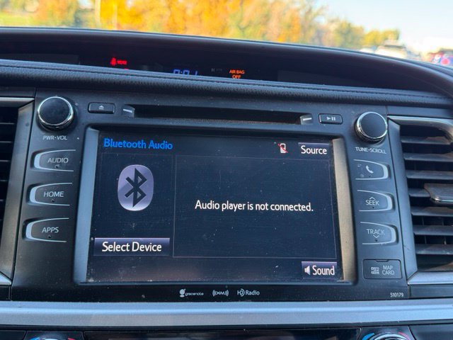 Used 2018 Toyota Highlander XLE AWD/4WD image 18